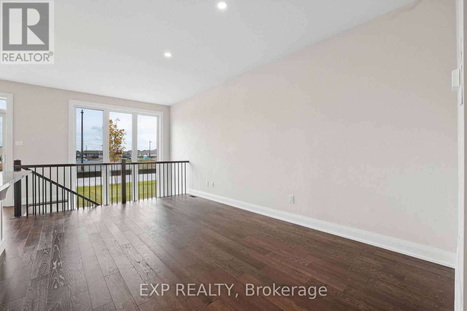 734 PLOUGHMAN PLACE, Ottawa — photo 8