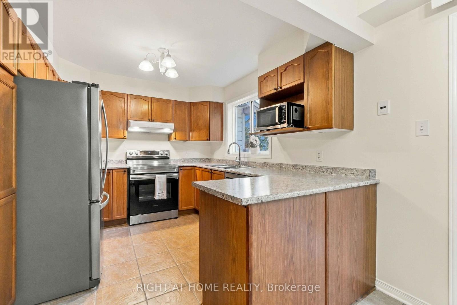 161 KINROSS PRIVATE, Ottawa — photo 11