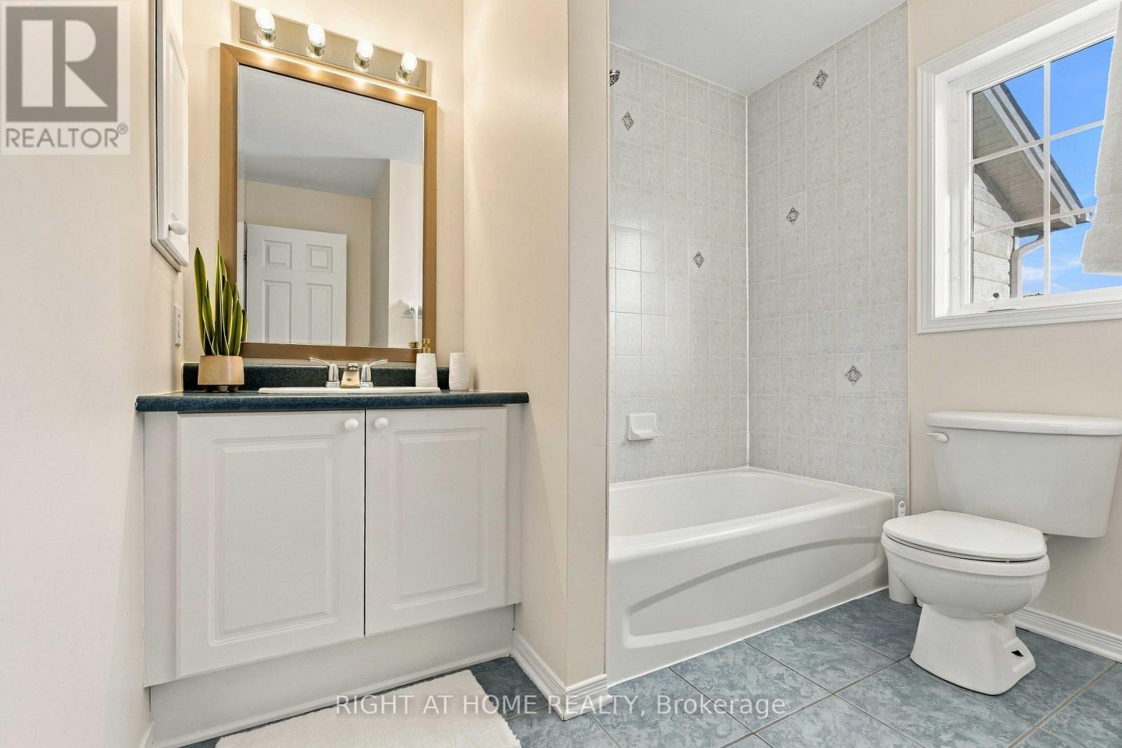 161 KINROSS PRIVATE - 24