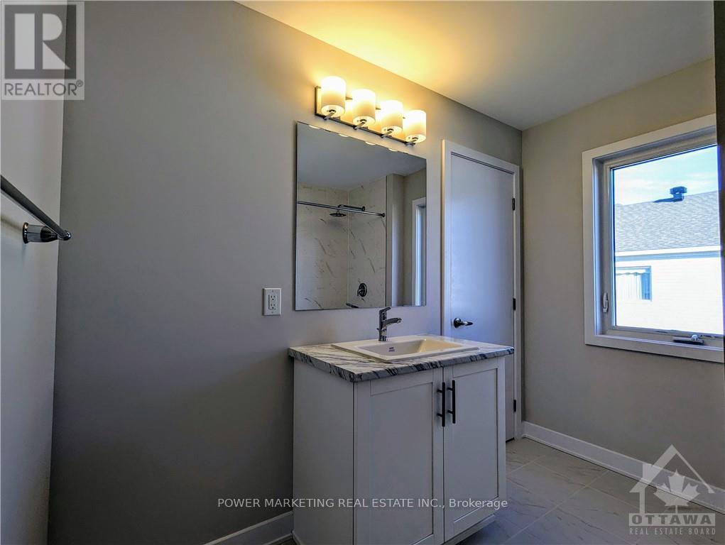 36 CHASING GROVE, Ottawa — photo 11