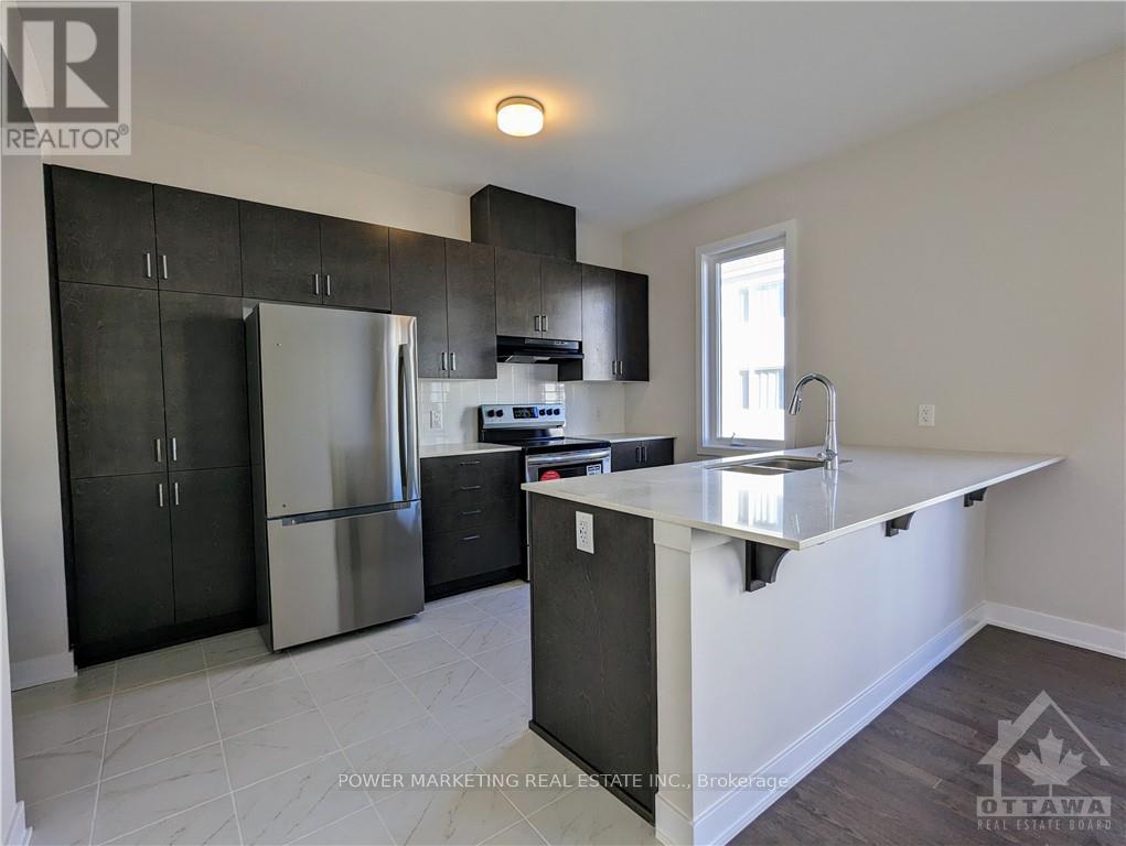 36 CHASING GROVE, Ottawa — photo 6