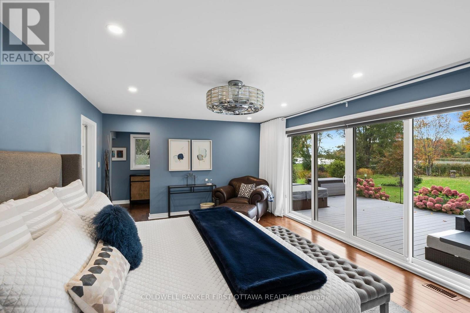 2435 RIVER ROAD - 17
