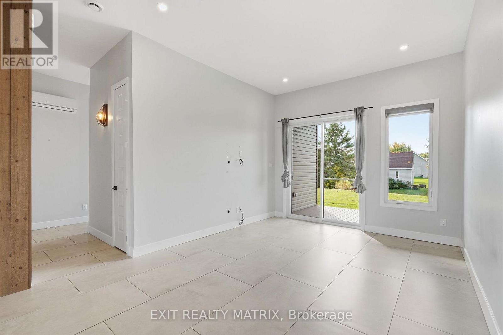 64 ADAM STREET - 15