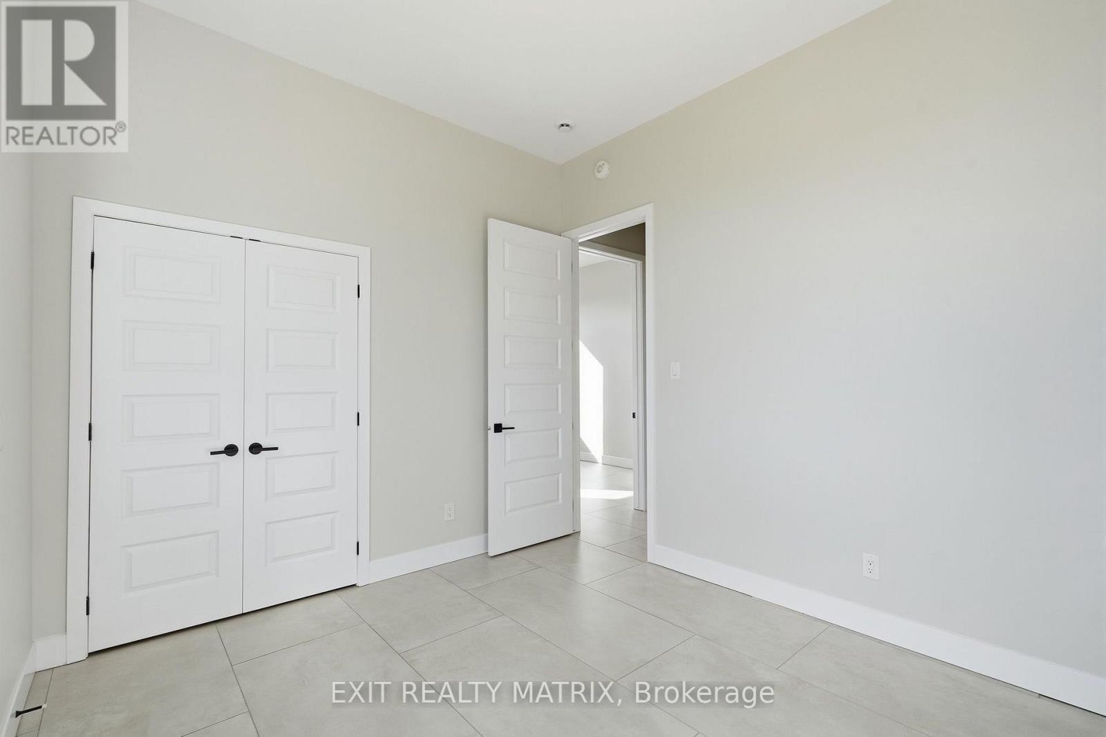 64 ADAM STREET - 20