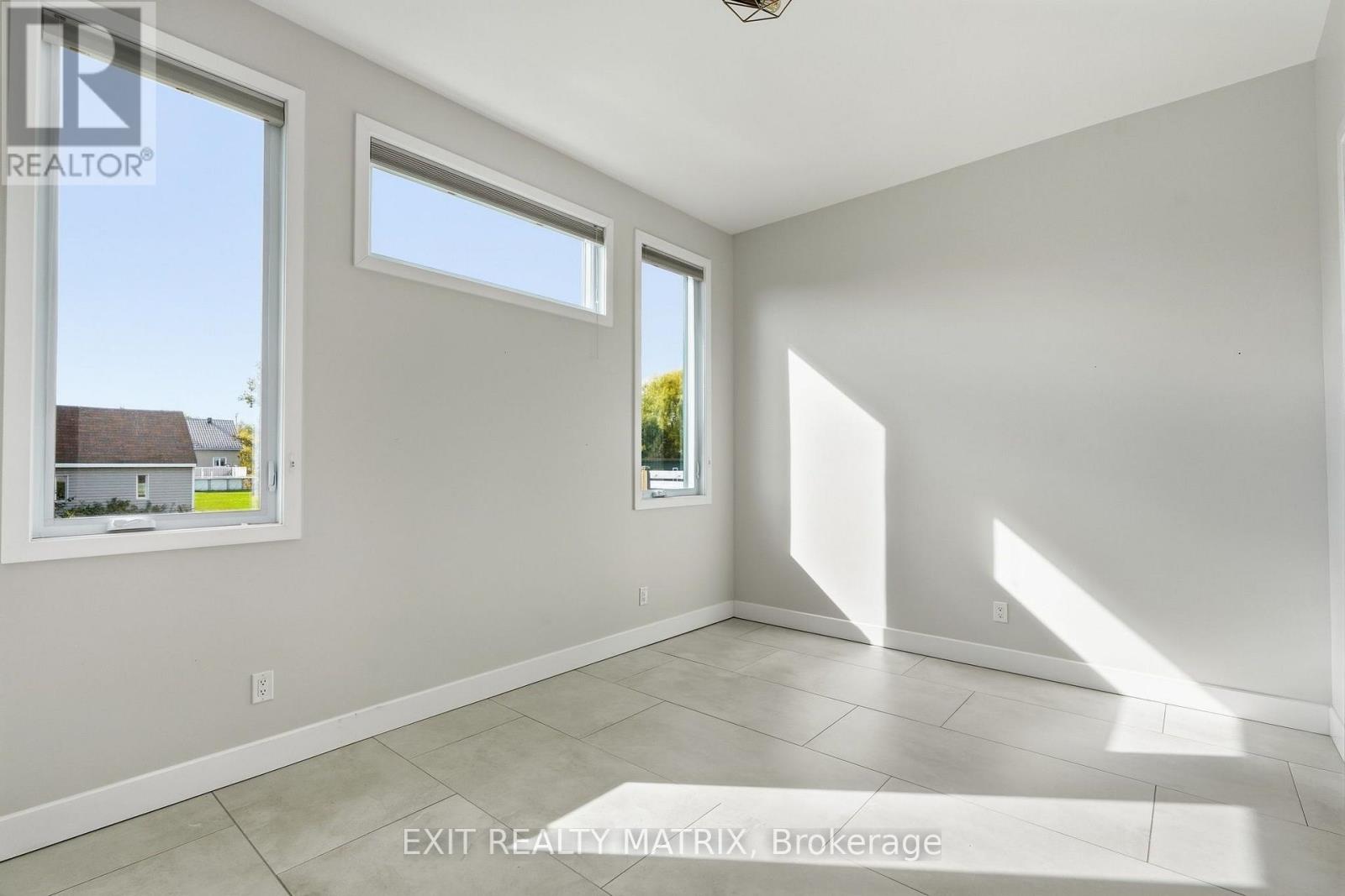64 ADAM STREET - 21