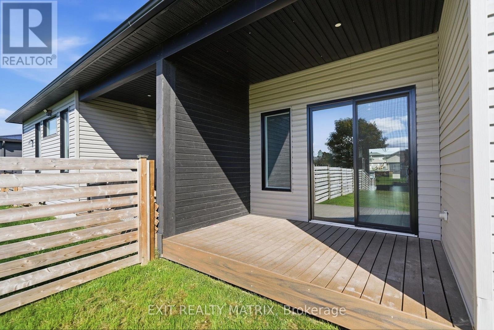 64 ADAM STREET - 26