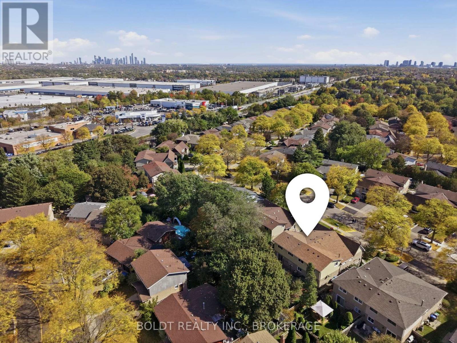 2554 COBBINSHAW CIRCLE - Image 30