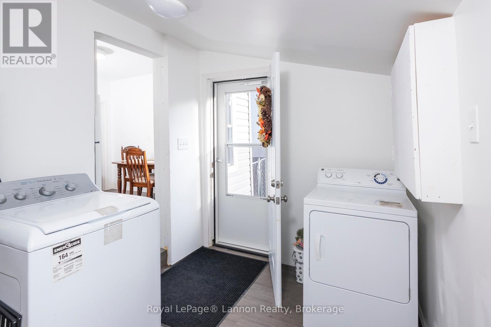1105 BROWN STREET - Image 20