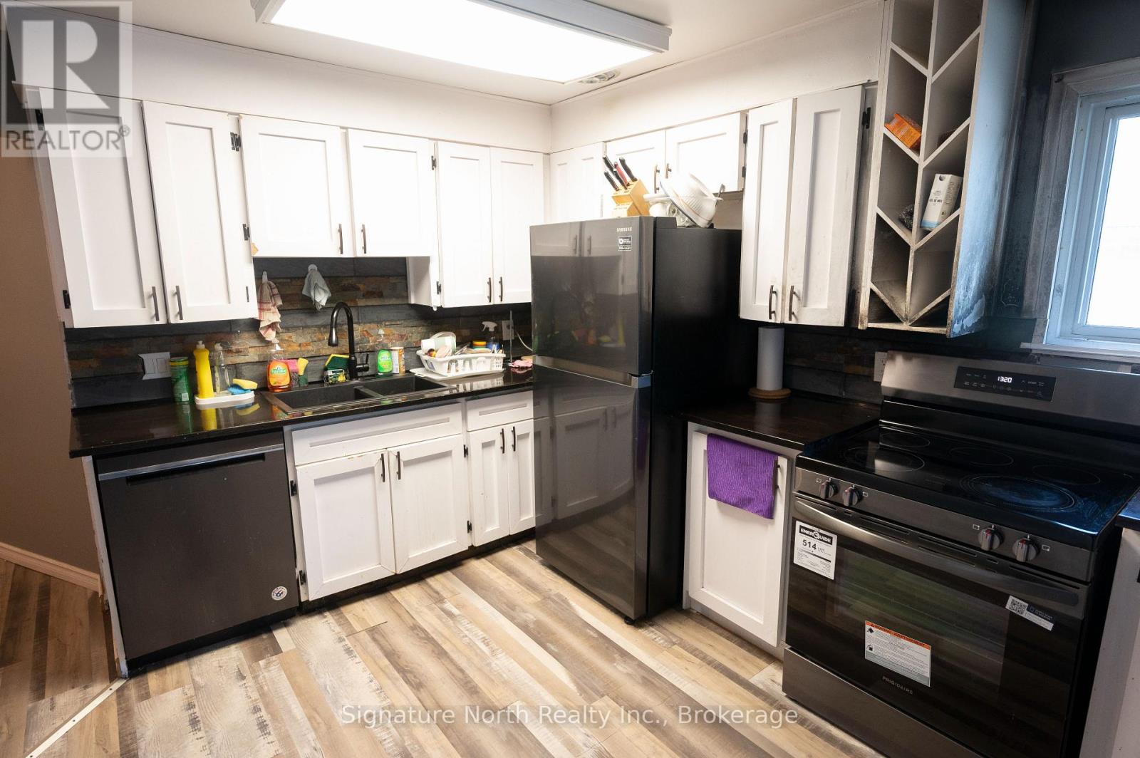 114 CAROLINE STREET - 12