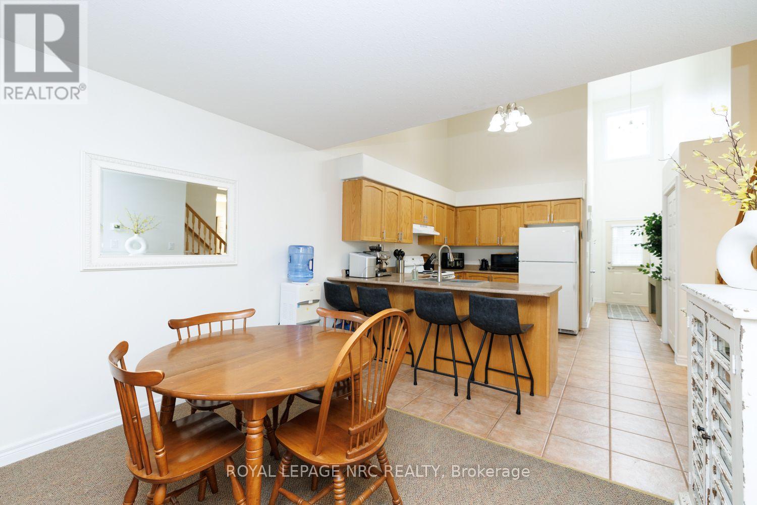 399 AUTUMN CRESCENT - 13