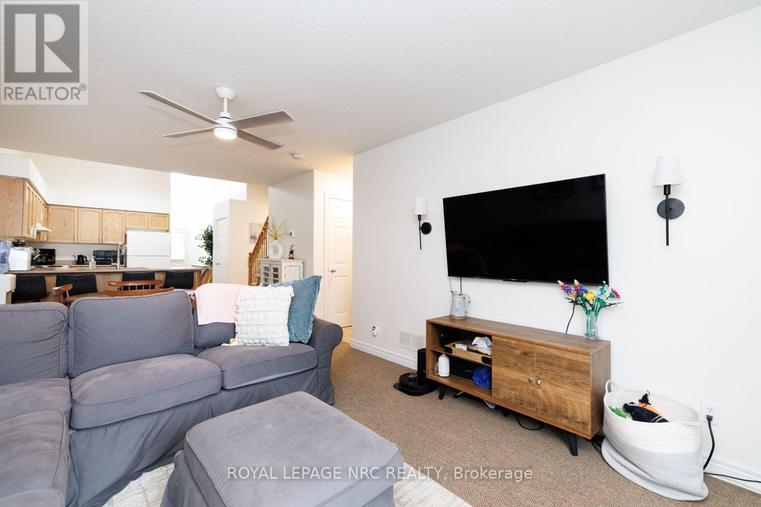 399 AUTUMN CRESCENT - Image 17