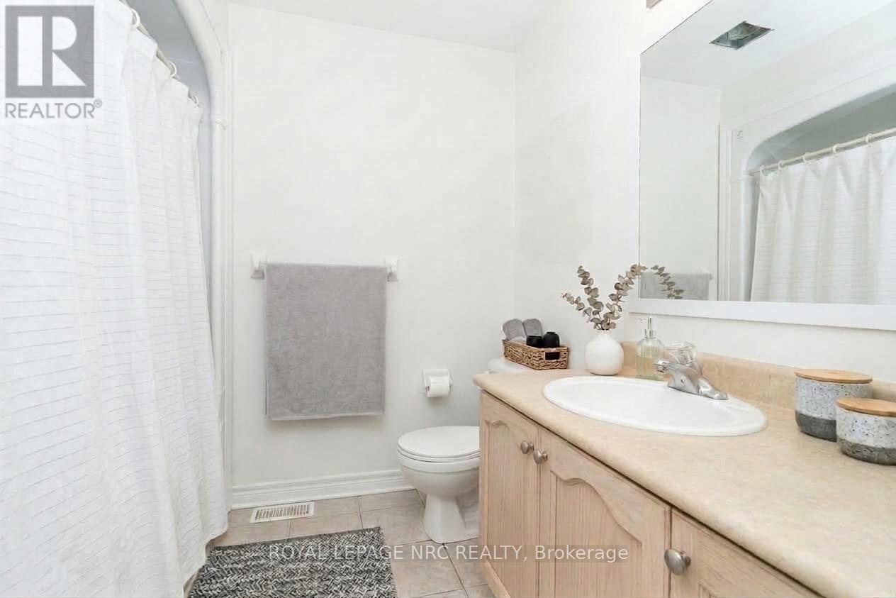 399 AUTUMN CRESCENT - 23
