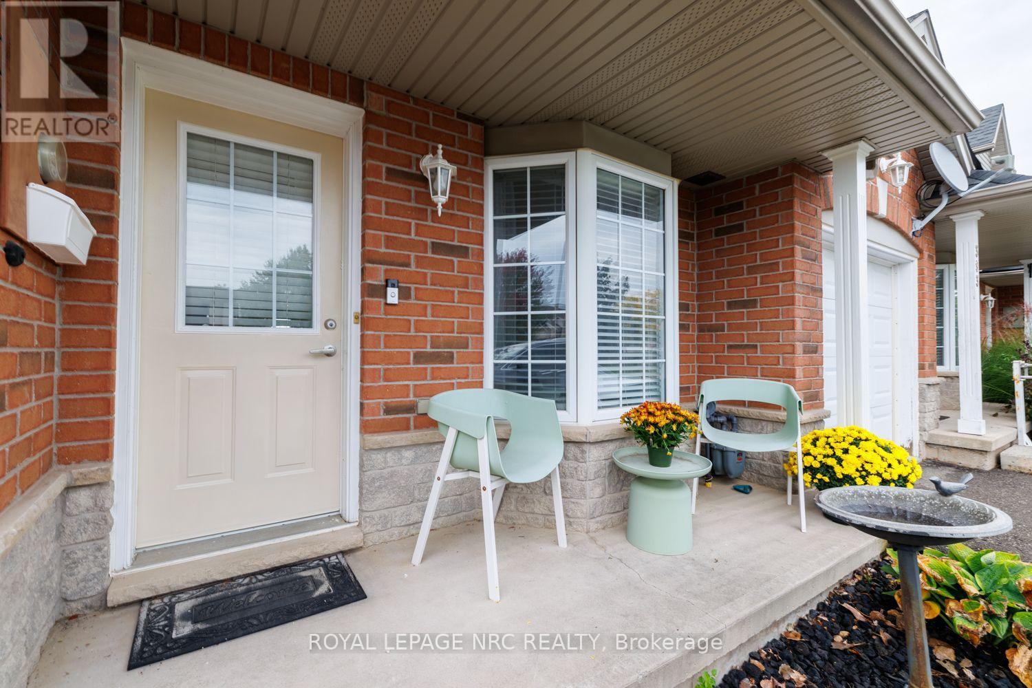 399 AUTUMN CRESCENT - 3