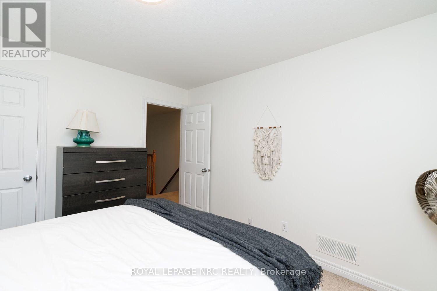 399 AUTUMN CRESCENT - Image 31