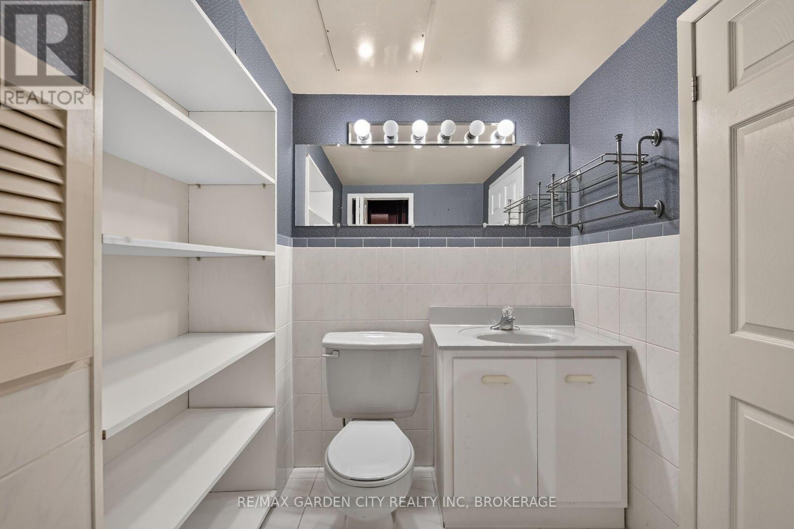1571 PELHAM STREET - 25