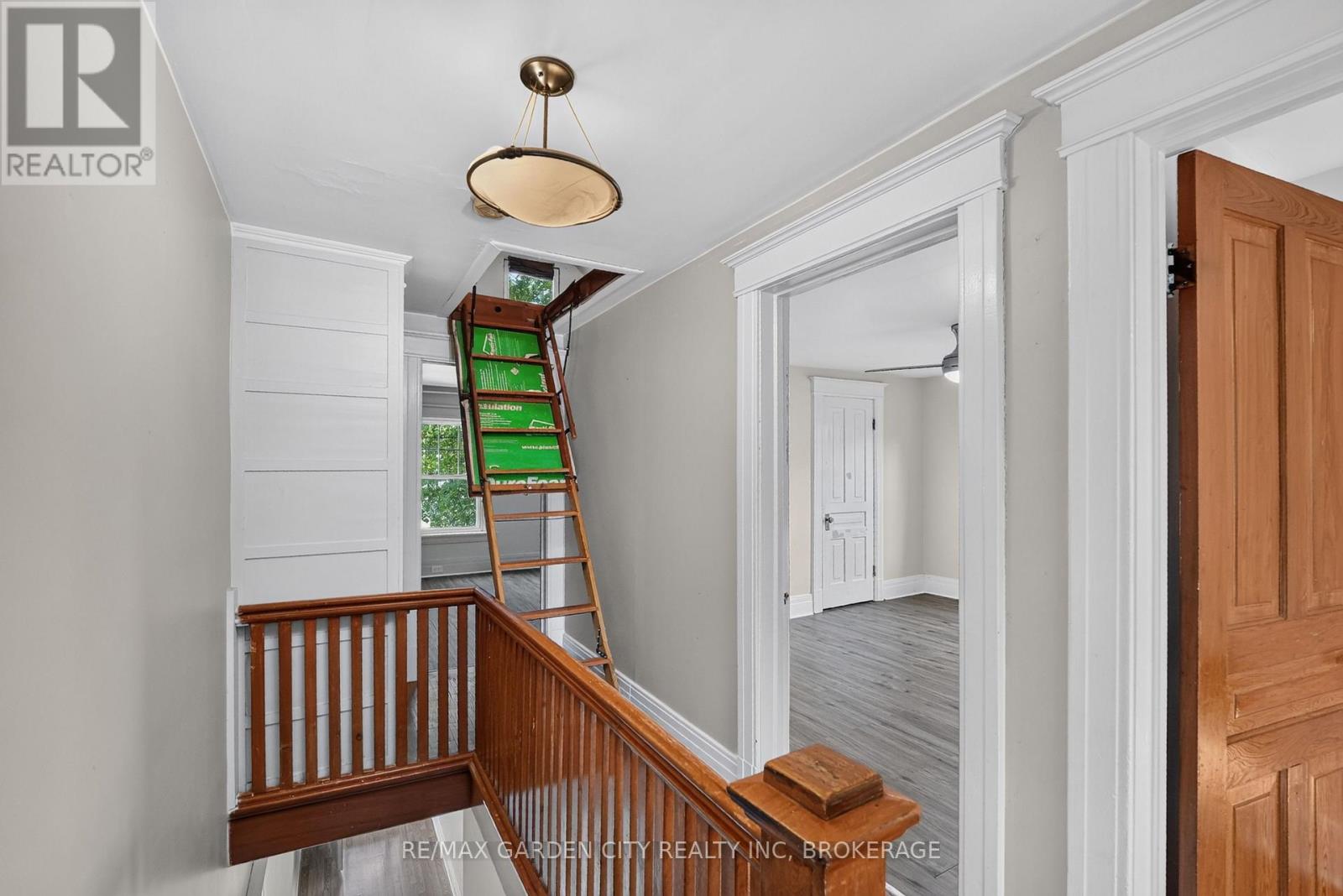 118 LOWELL AVENUE - 13
