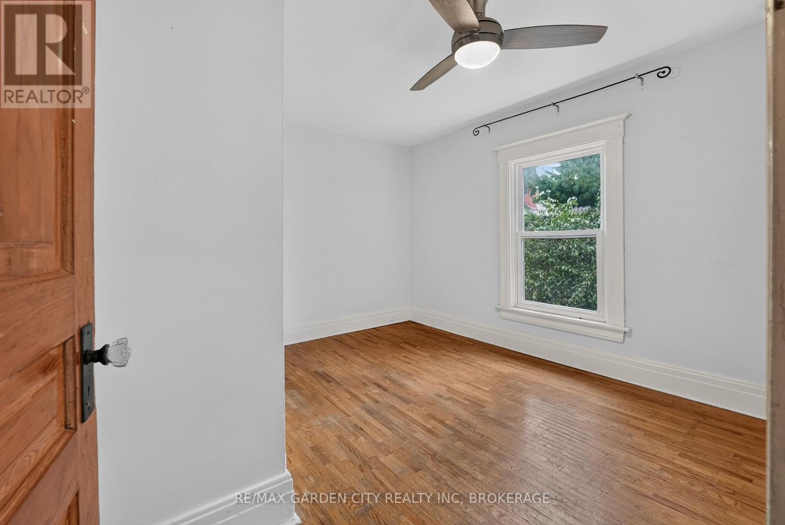 118 LOWELL AVENUE - Image 19