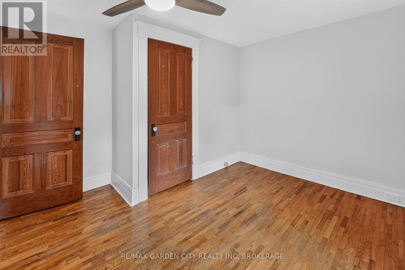118 LOWELL AVENUE - Image 20