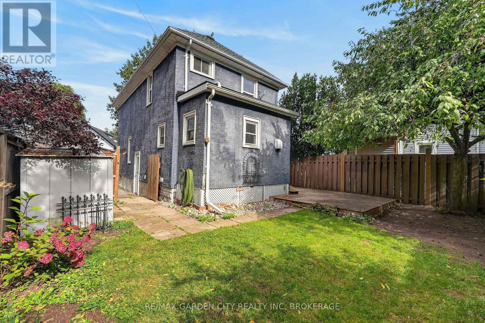 118 LOWELL AVENUE - Image 29