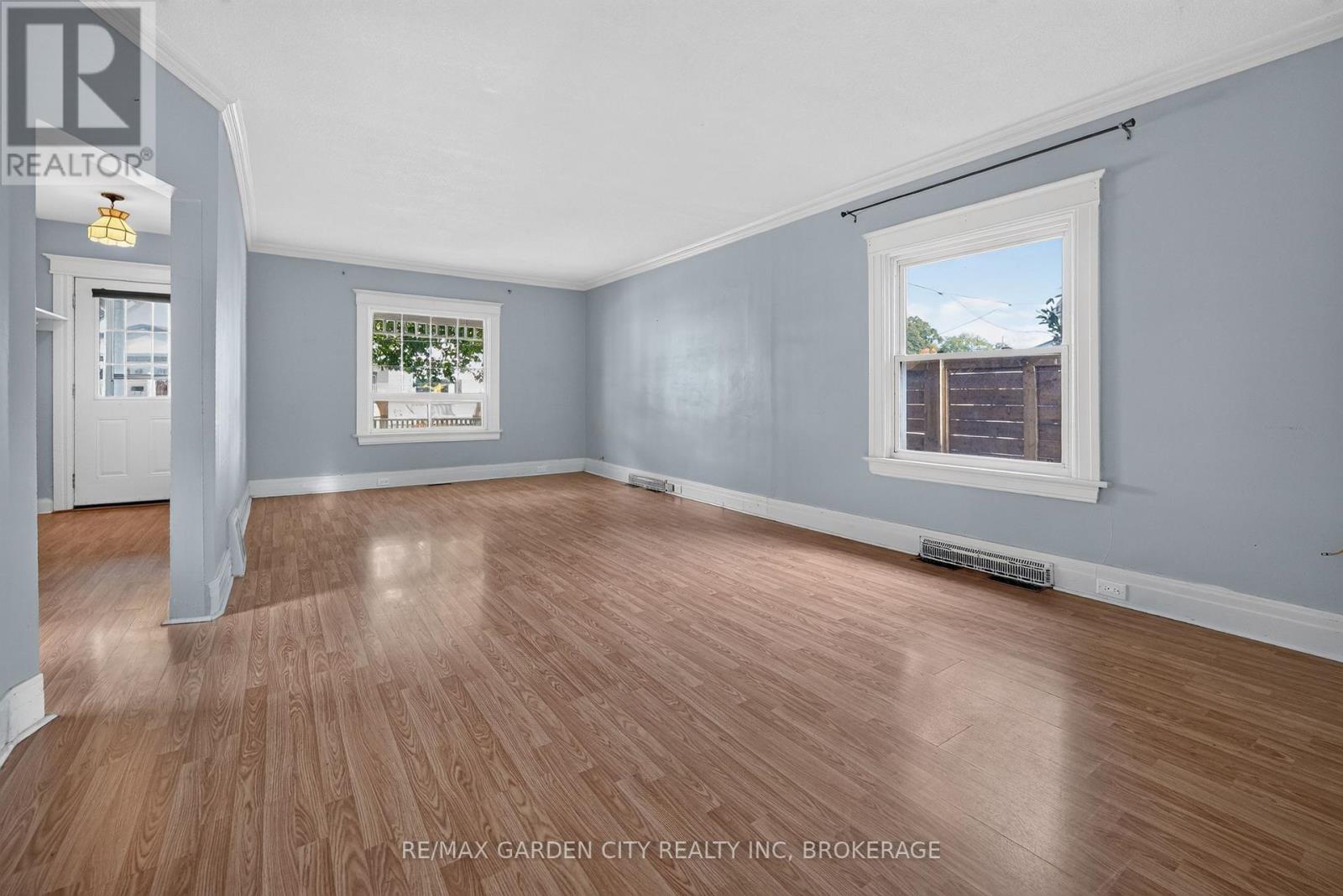 118 LOWELL AVENUE, St. Catharines (Downtown) — photo 4