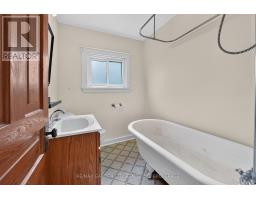 118 Lowell Avenue, St  Catharines, ON L2R2E2 Photo 21