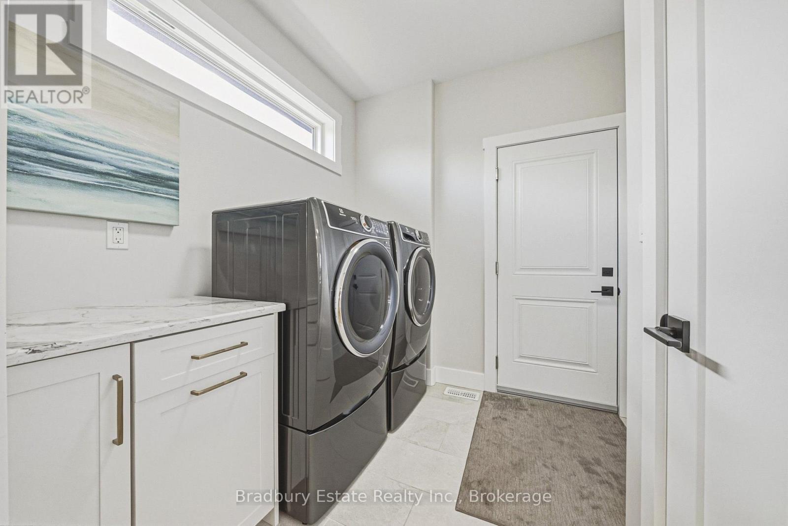 24 Craddock Boulevard — photo 24