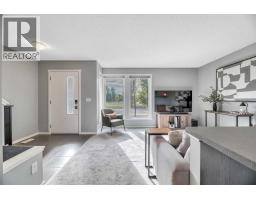 212 Walden Drive SE - photo 6