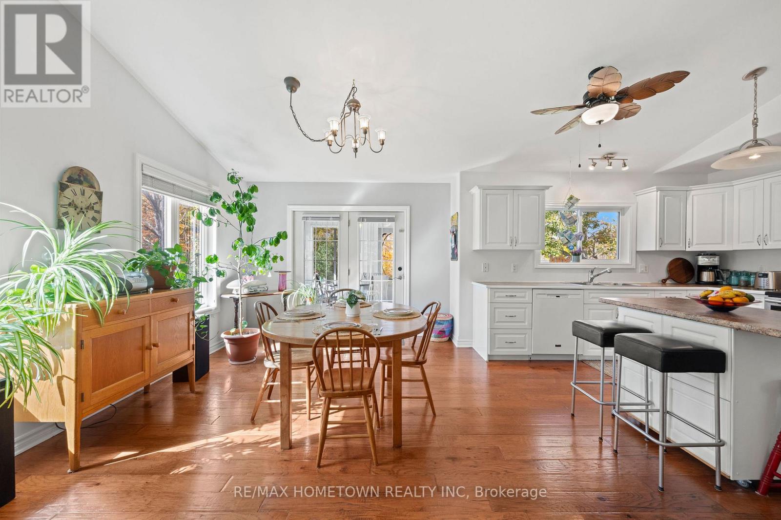 631 LAKE STREET - 12