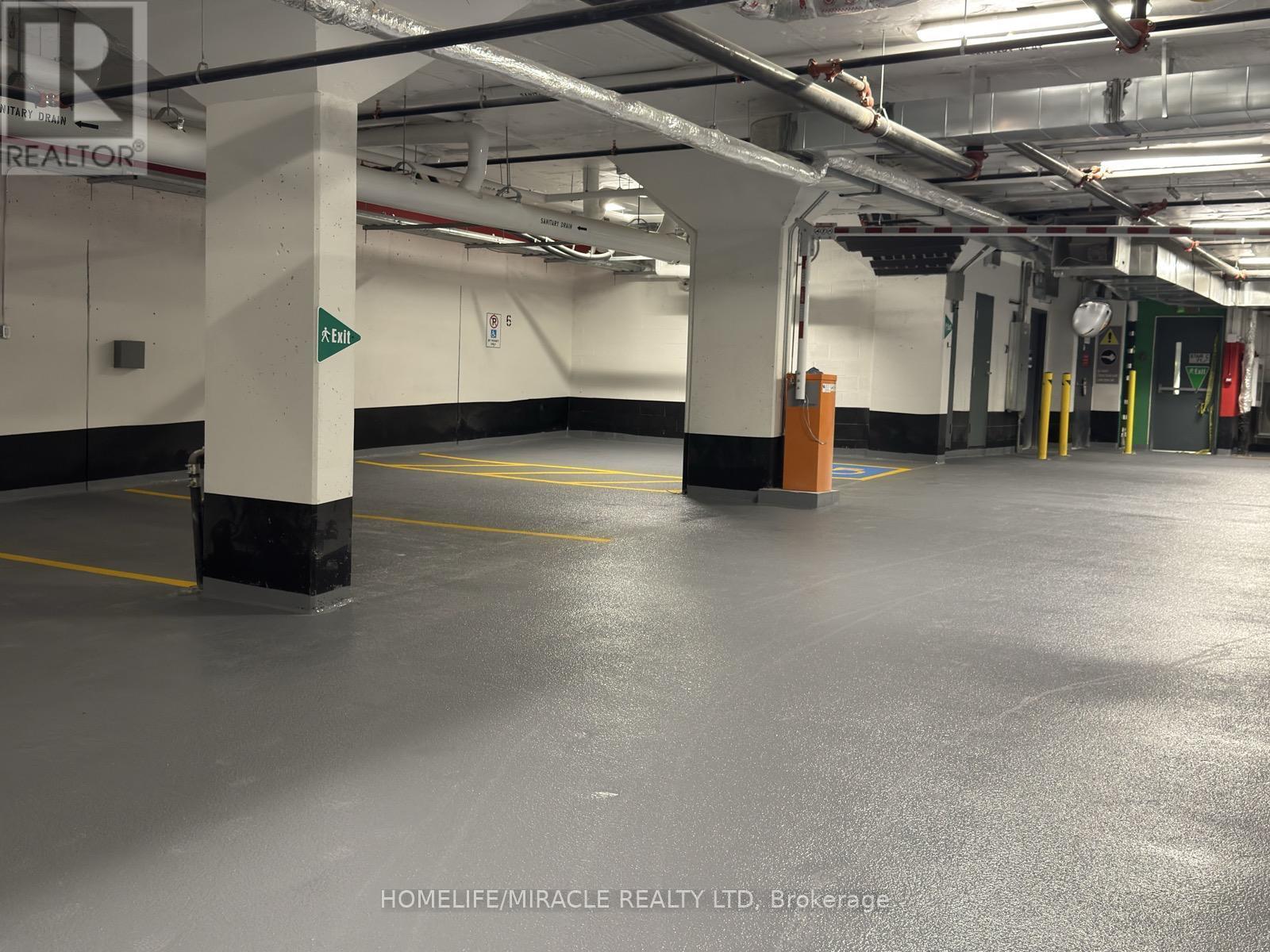 800 Broadview Avenue — photo 24