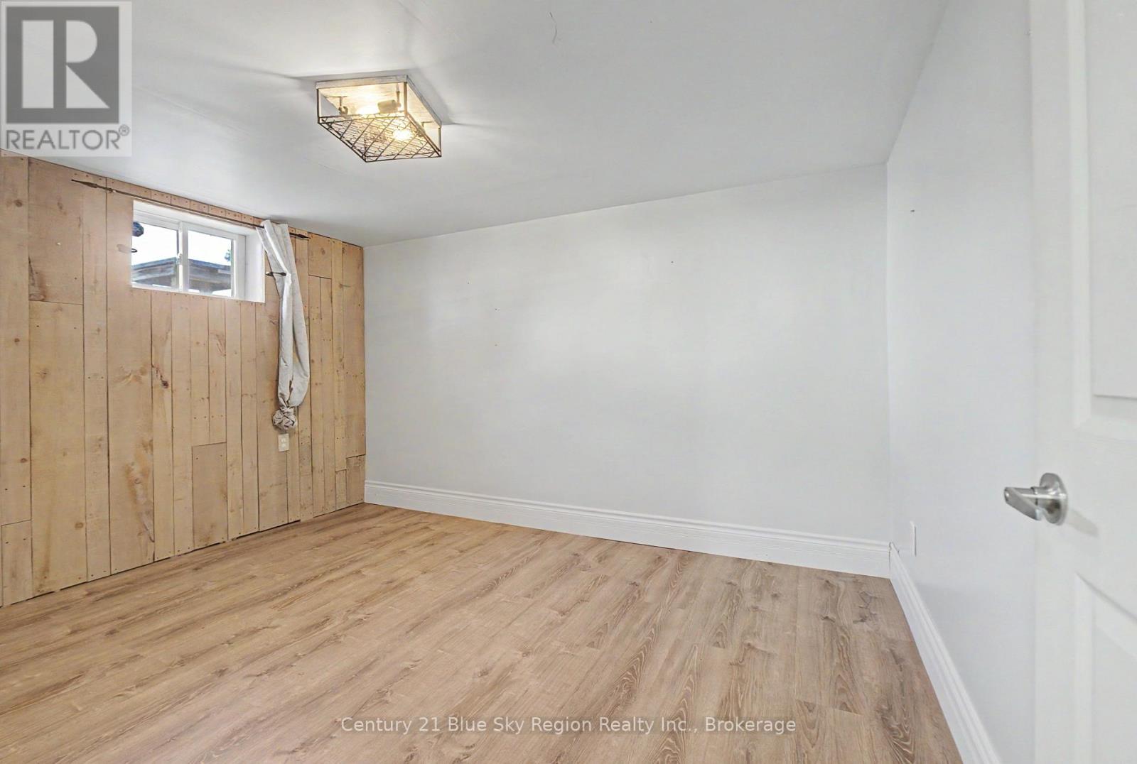 58 VAN HORNE CRESCENT - Image 35