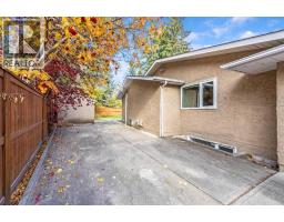 224 Varsity Crescent NW - photo 47