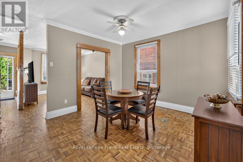 72 Twenty Second Street, Toronto, ON photo 11