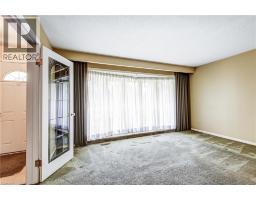Bedroom - 1360 Majestic Drive, Burlington, ON L7M1G3 Photo 8