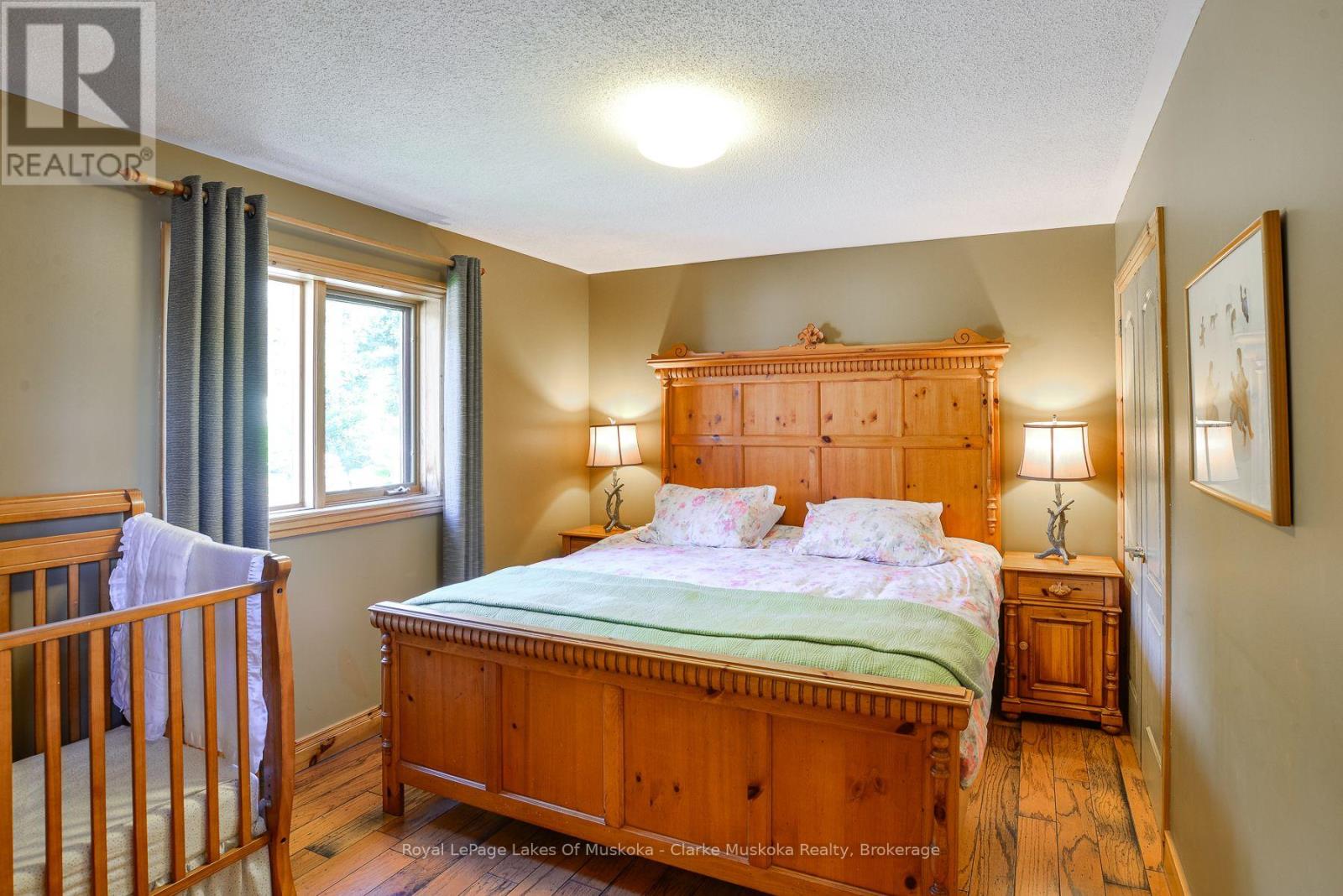 #1 2839 SOUTHWOOD ROAD - 16