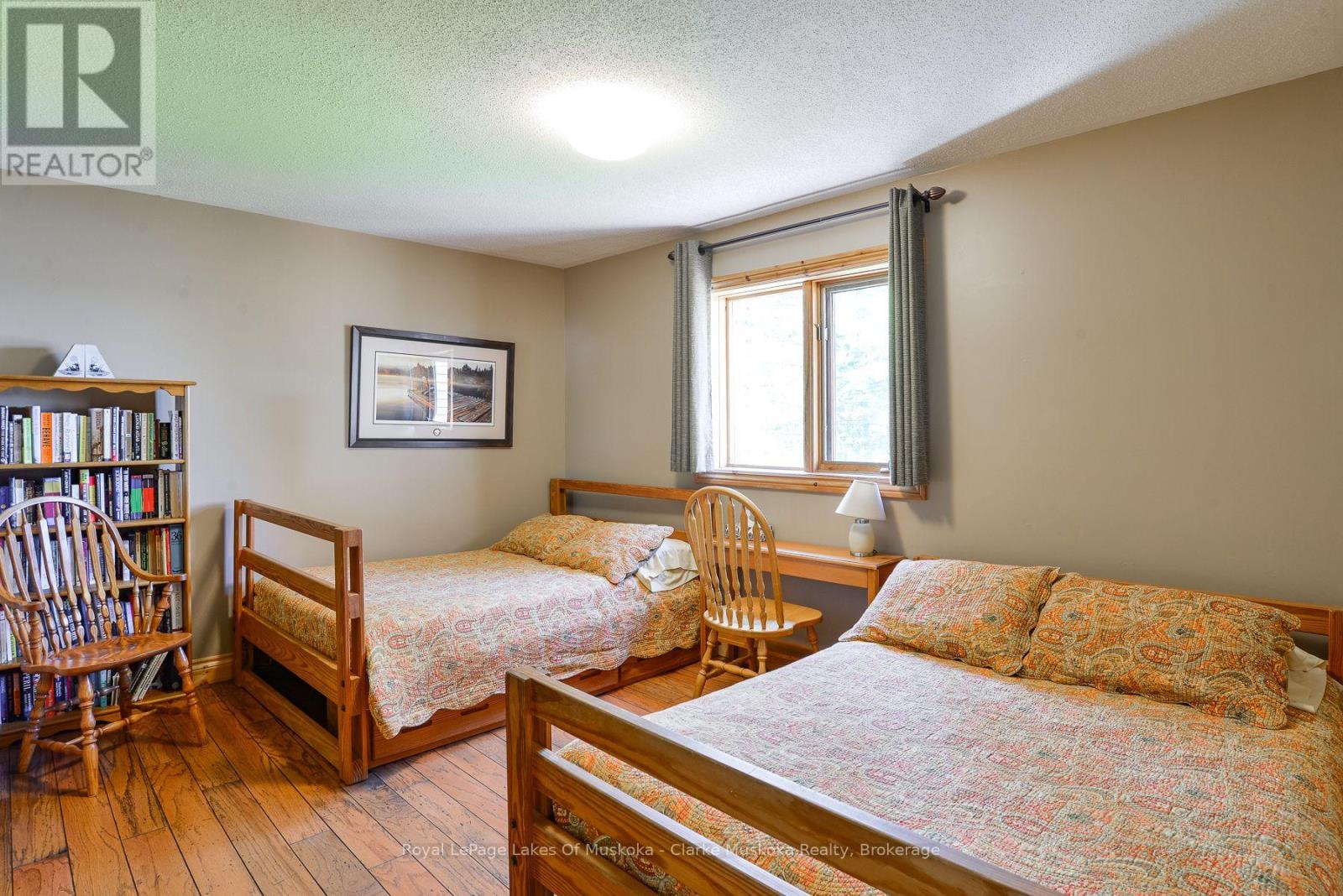 #1 2839 SOUTHWOOD ROAD - 17
