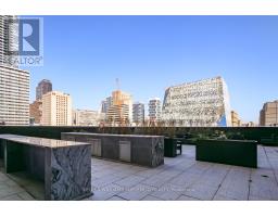 618 - 20 Edward Street, Toronto, ON M5G0C5 Photo 17