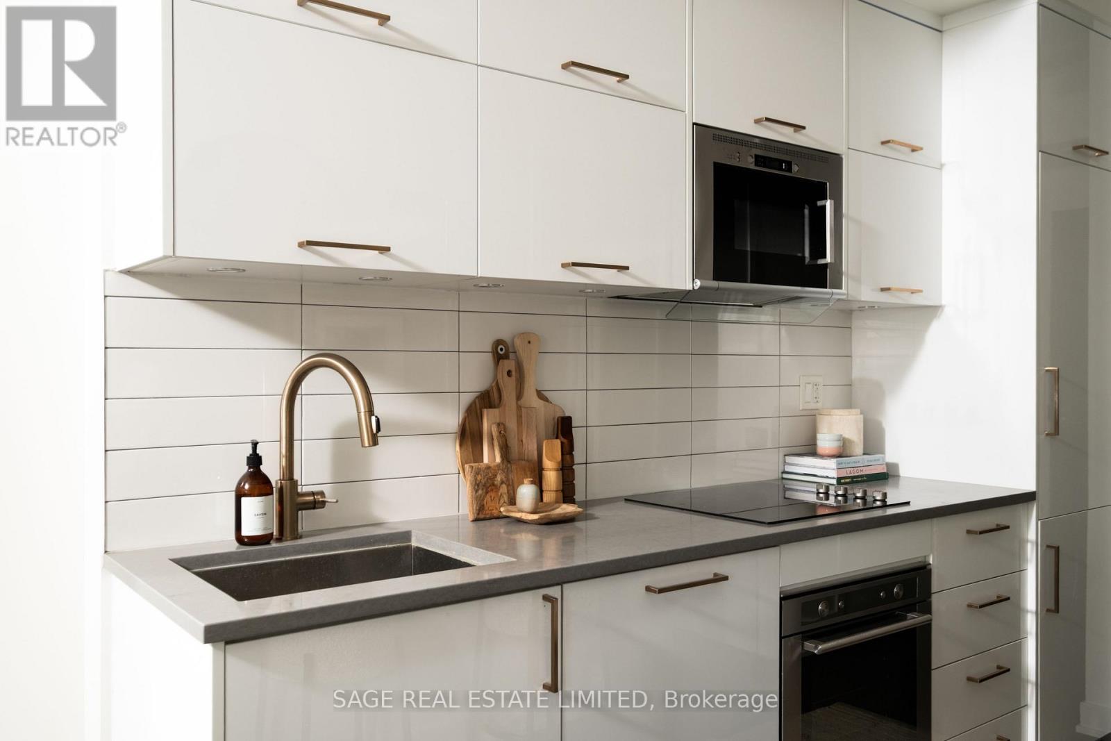 #204 106 DOVERCOURT ROAD - 17