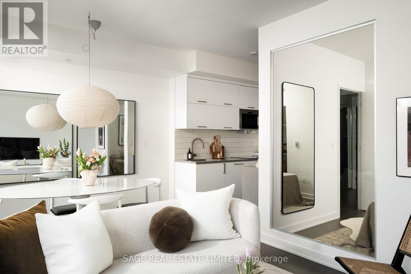 204- 106 Dovercourt Road, Toronto, ON photo 2