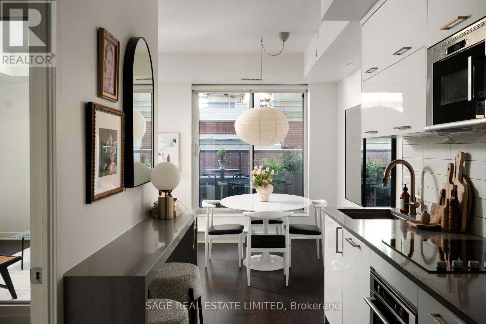 204- 106 Dovercourt Road, Toronto, ON photo 4