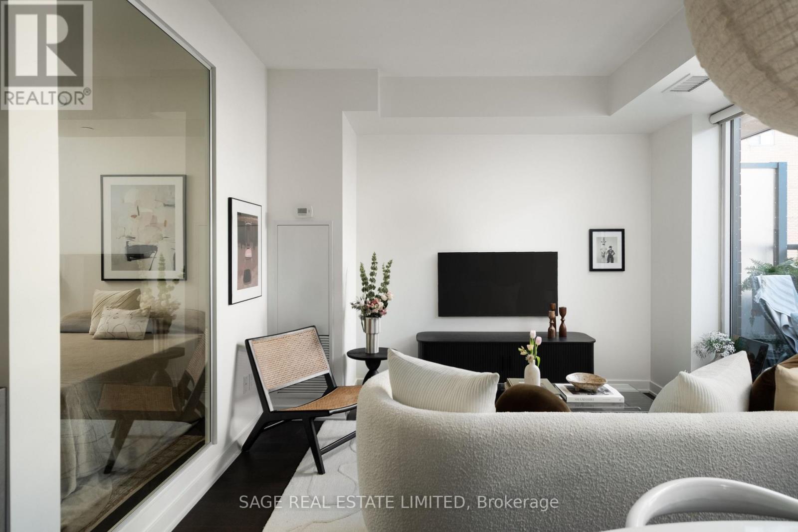 204- 106 Dovercourt Road, Toronto, ON photo 9