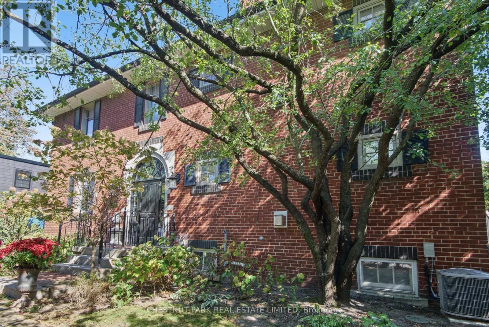LOWER - 44 GLEN ECHO ROAD, Toronto (Lawrence Park North)
