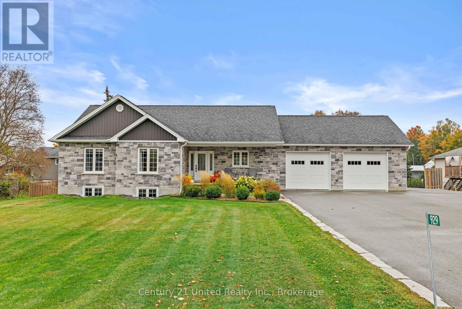 929 Mount Pleasant Road, Cavan Monaghan, ON photo 1