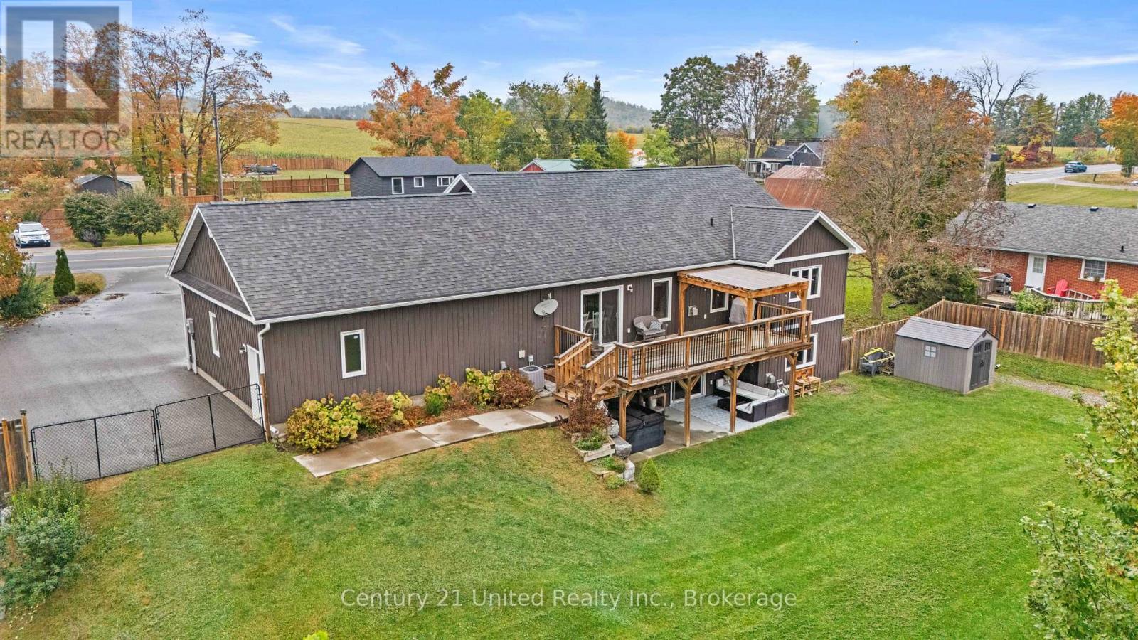 929 MOUNT PLEASANT ROAD - 36