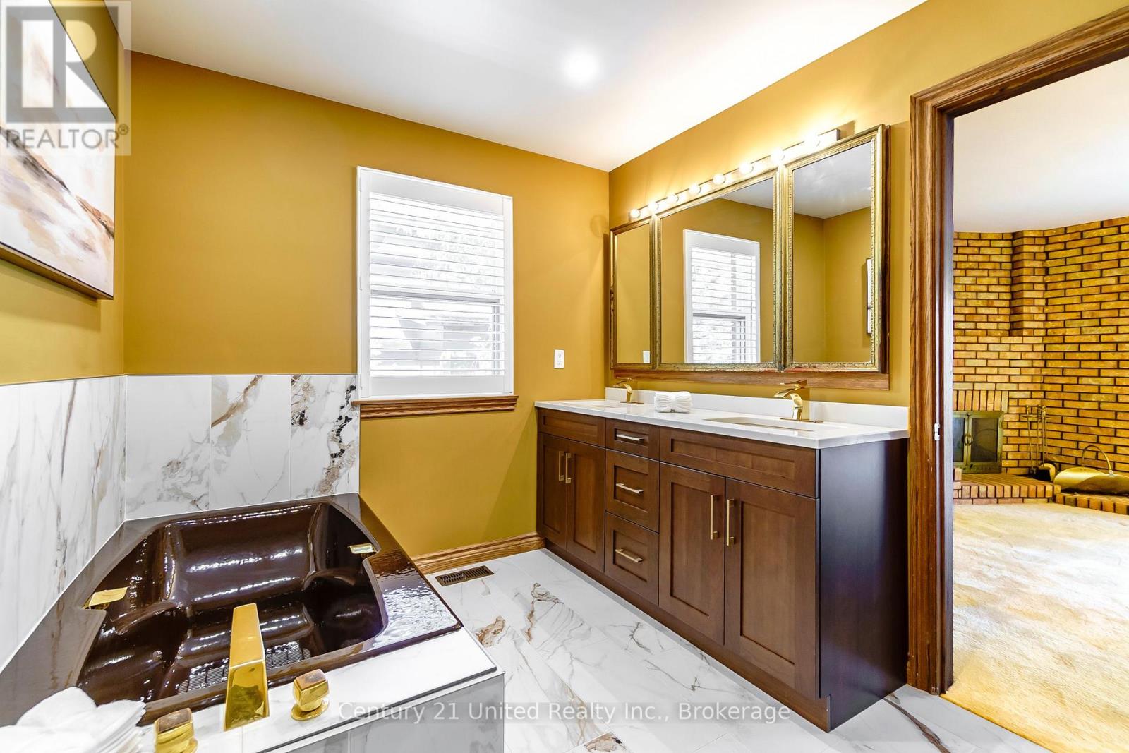 136 WALLIS DRIVE - 26