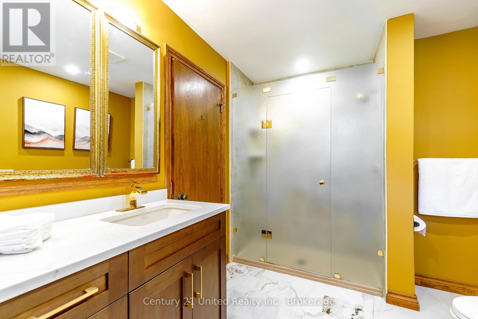 136 WALLIS DRIVE - 27