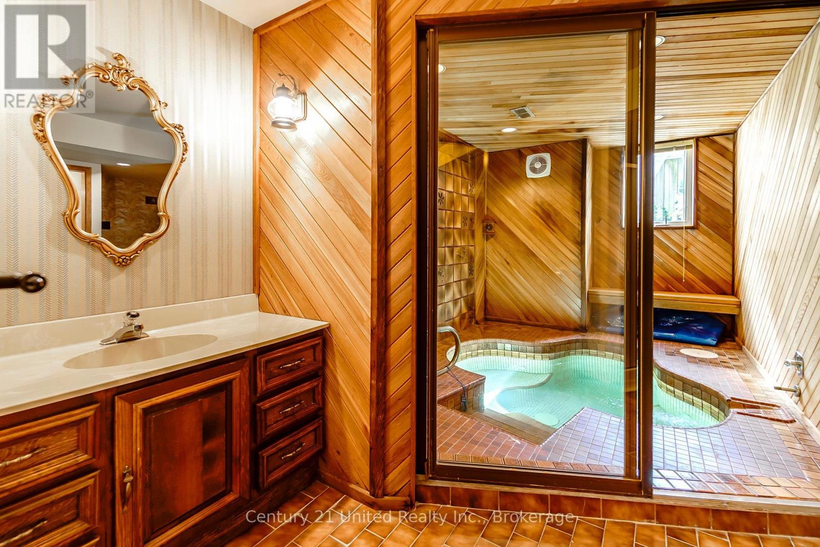 136 Wallis Drive, Peterborough, ON photo 38