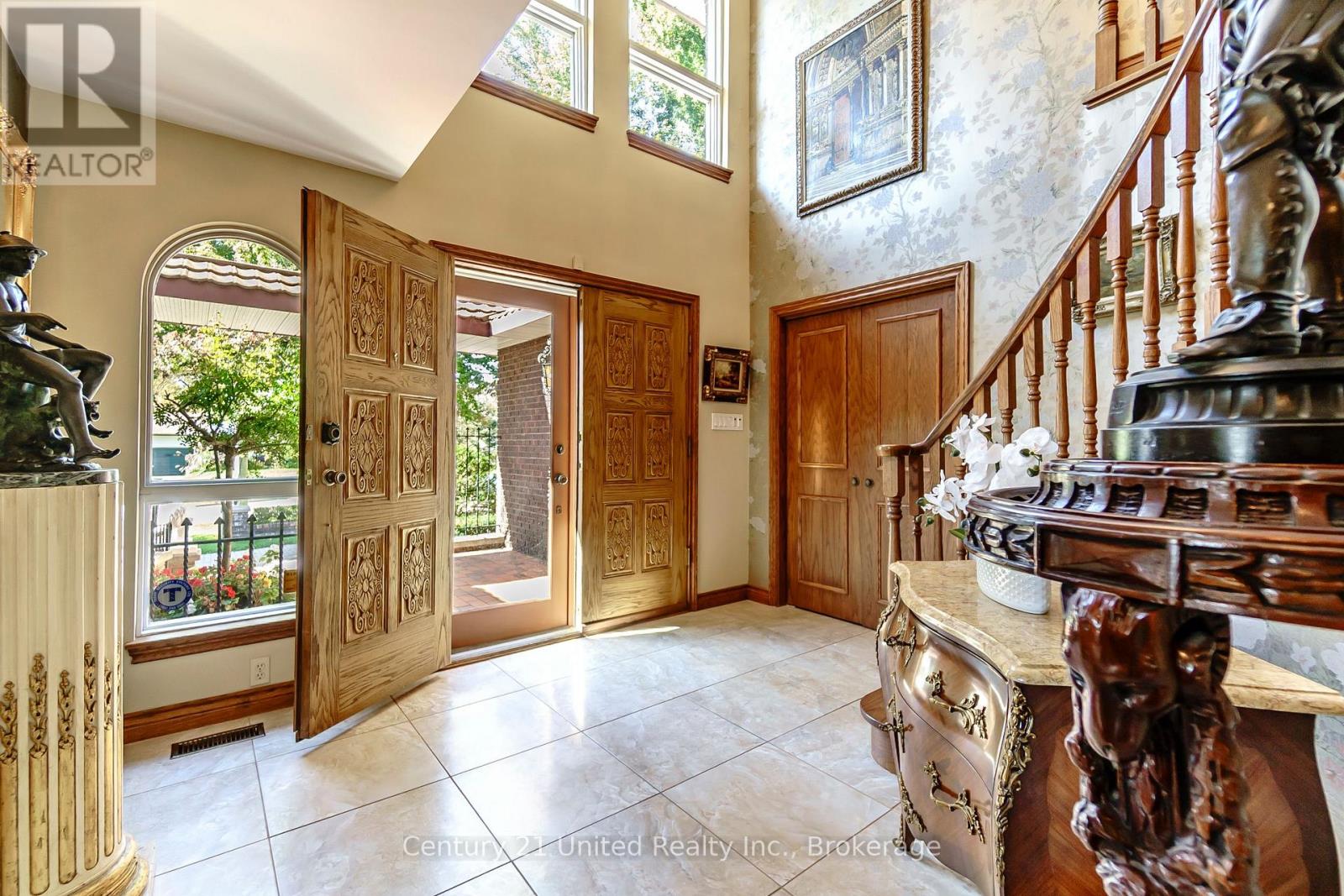 136 Wallis Drive, Peterborough, ON photo 5