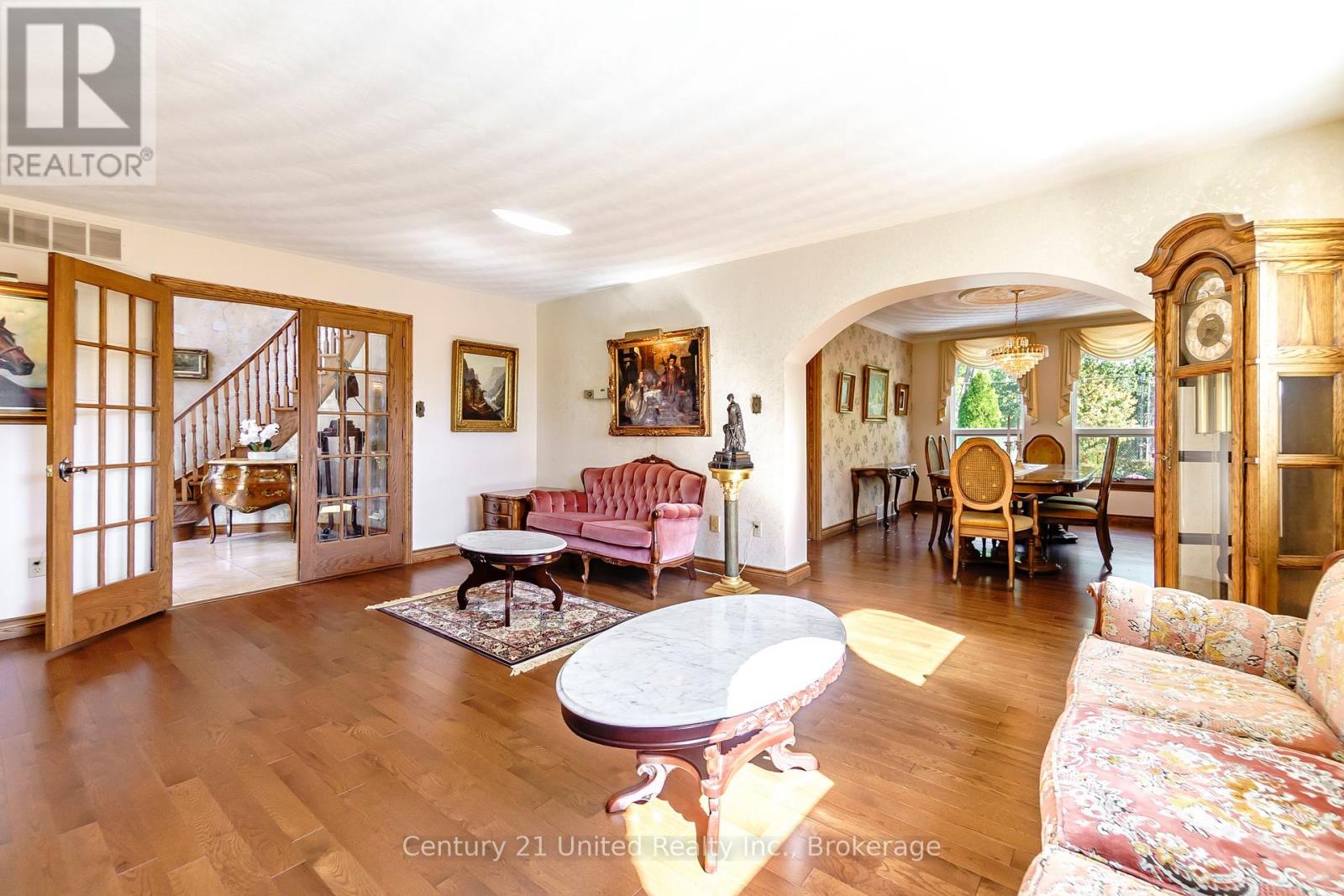 136 Wallis Drive, Peterborough, ON photo 9
