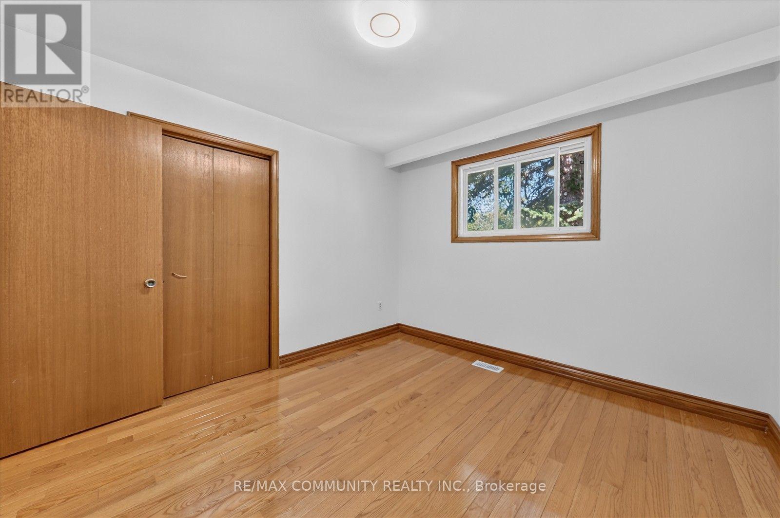 10 Tanya Place, Toronto, ON photo 15