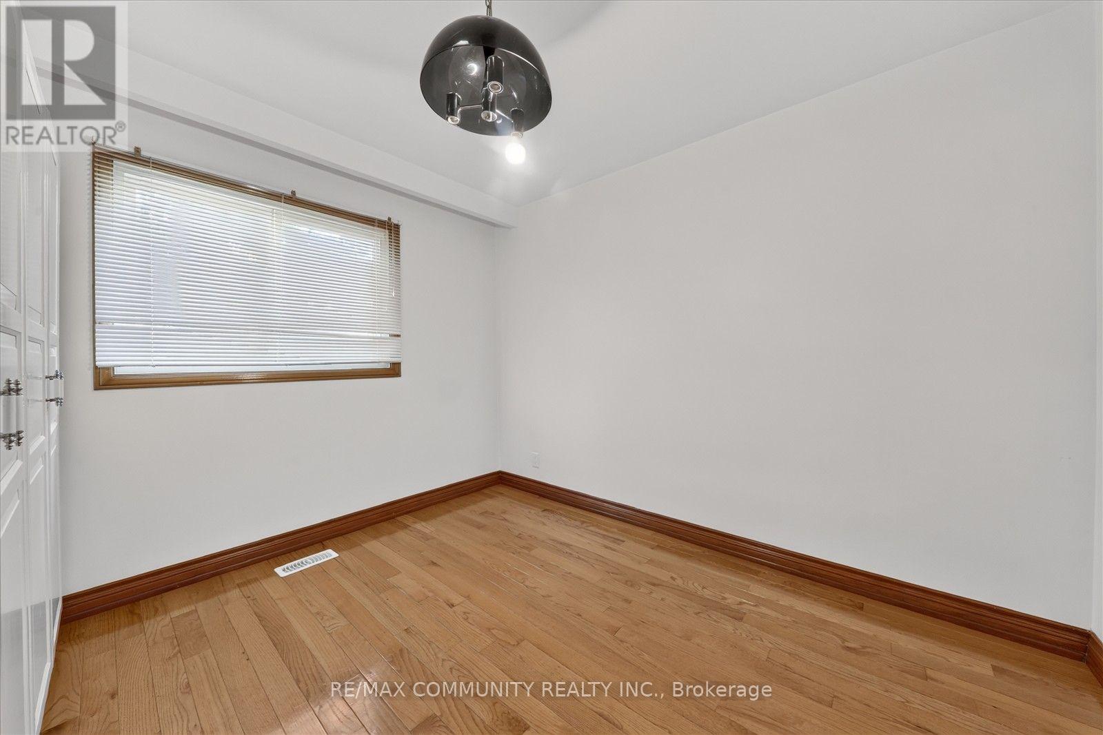 10 Tanya Place, Toronto, ON photo 29